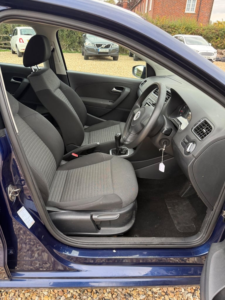 2010 Volkswagen Polo 1.2 70 SE 5dr HATCHBACK PETROL Manual
