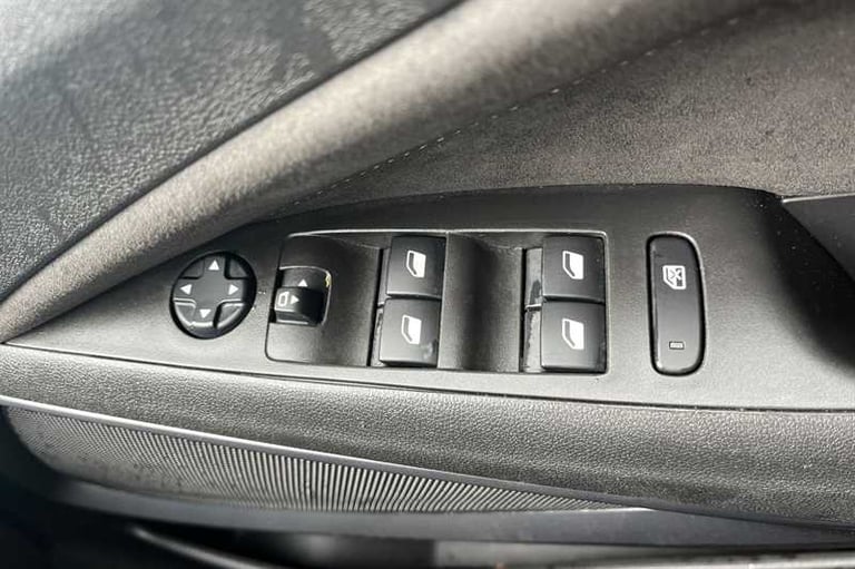 2022 Vauxhall Crossland 1.2 Turbo [130] Ultimate 5dr Auto HATCHBACK PETROL Automatic