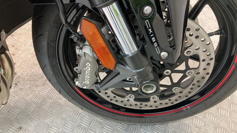 2022 Kawasaki Z R1000KNFAN (22MY) SPORTS Petrol Manual