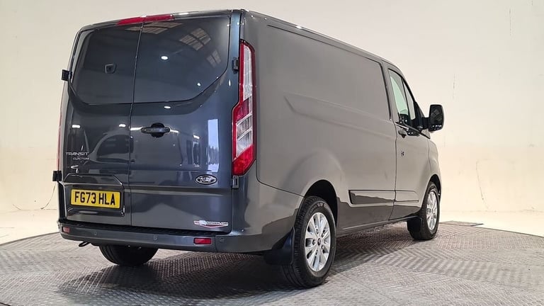 FORD TRANSIT CUSTOM 2.0 300 ECOBLUE LIMITED P/V L1 H1 130 BHP SWB DIESEL