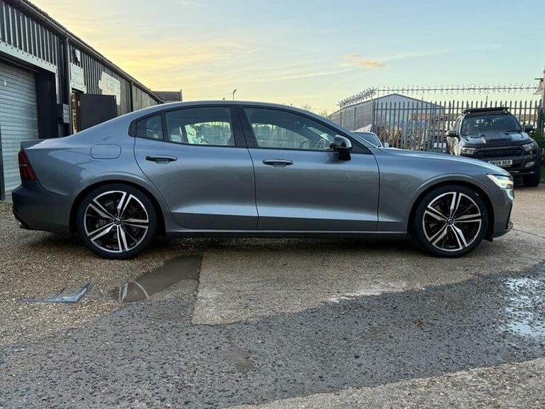 VOLVO S60 2.0 T5 R-Design Edition Auto Euro 6 (s/s) 4dr 2019