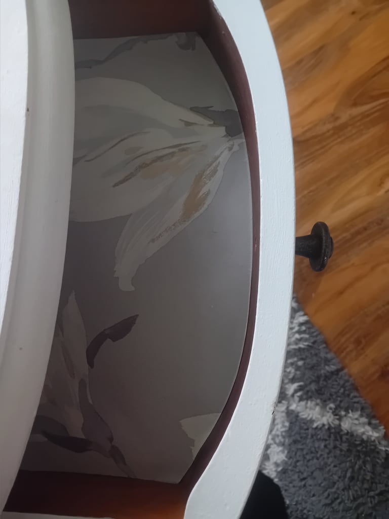 Dressing table 