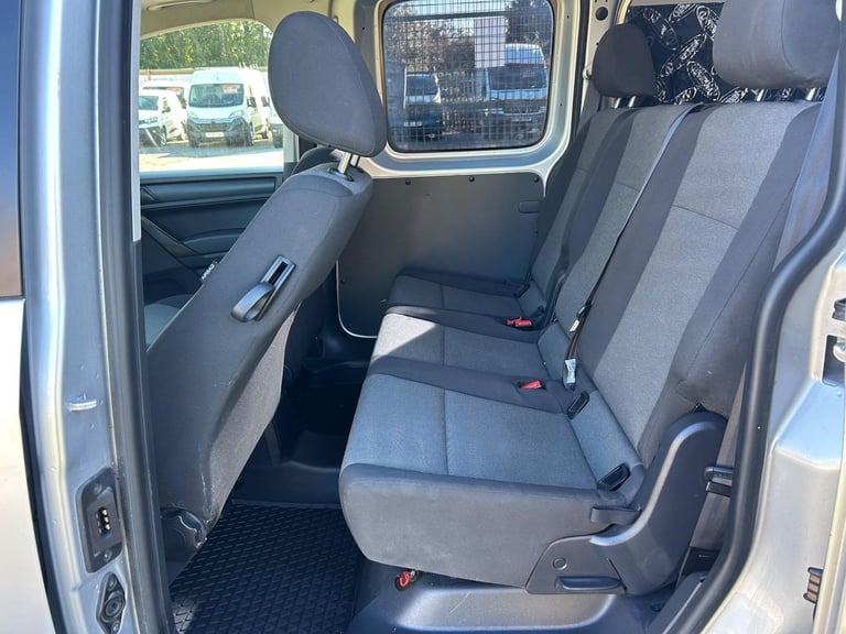 2018 Volkswagen Caddy Maxi 2.0 TDi C20 Maxi FWD 5dr (Window) WINDOW VAN Diesel Manual