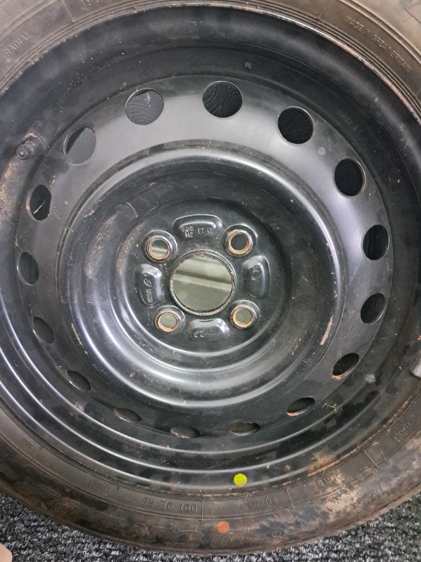 195/60 R15 88 V WHEEL AND TYRE (DUNLOP)