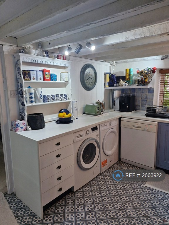 2 bedroom house in Halfway Farm Cottages, Oxford, OX44 (2 bed) (#2663922)