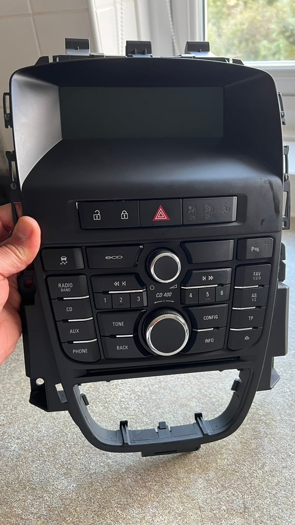 Used Astra radio for Sale | Gumtree