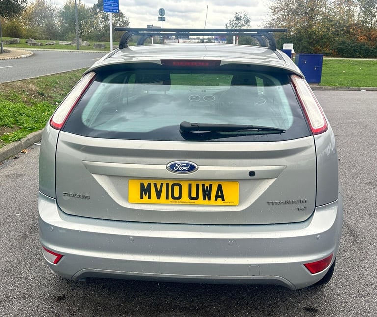 2010 Ford Focus 1.6 Titanium 5dr HATCHBACK Petrol Automatic