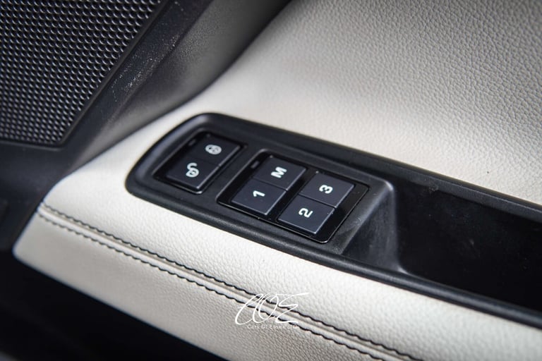 2016 Jaguar XE 2.0 XE R-Sport i Auto 4dr Saloon Petrol Automatic