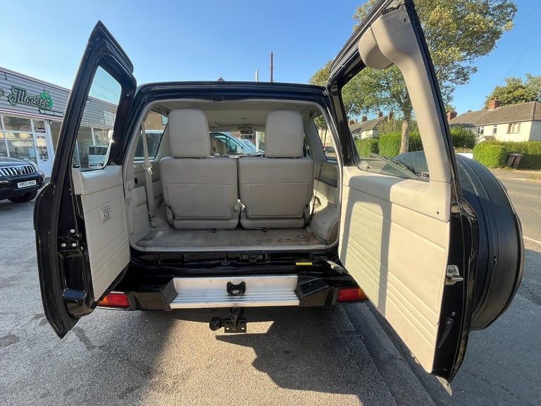 Nissan Patrol 3.0 SVE Di 158 5 Doors 7 Seats  DIESEL MANUAL 2004/54