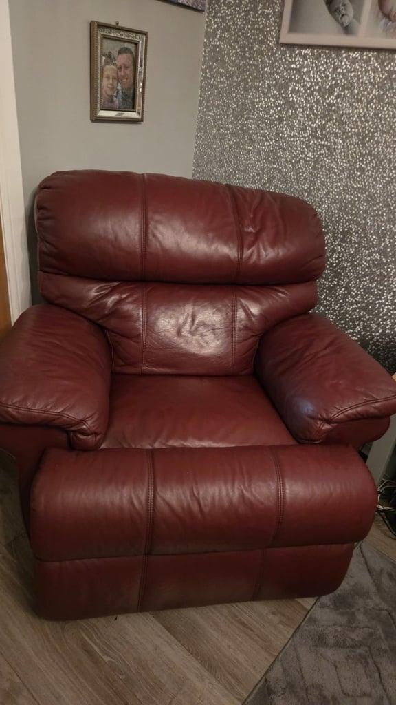 image for 3 piece suite