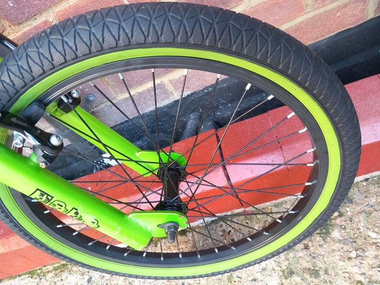 Fully serviced muddy Fox Bmx Bike 20inch Wheels kid's bike 