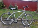 MENS GENTS ADULTS GIANT CYPRESS 700 CC WHEELS 21 INCH FRAME 21 SPEED BIKE BICYCLE