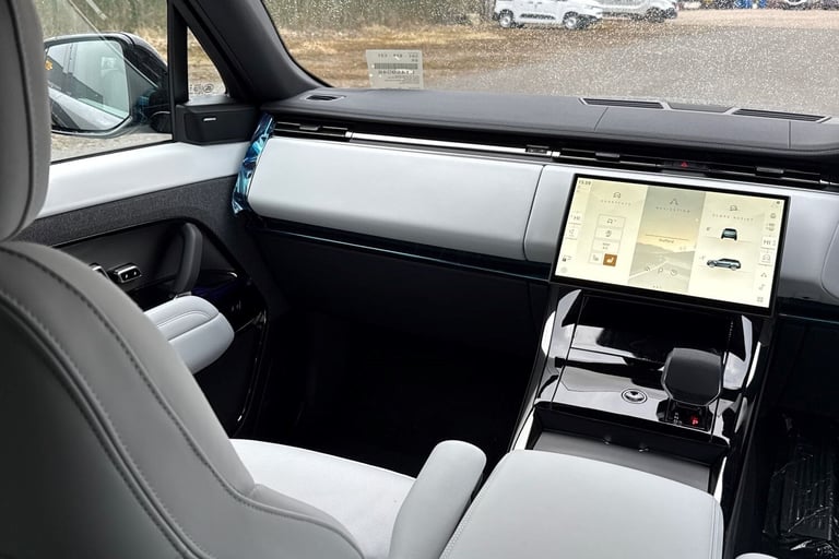 2025 Land Rover Range Rover Sport 3.0 D300 MHEV SE Auto 4WD Euro 6 (s/s) 5dr SUV Diesel Automatic