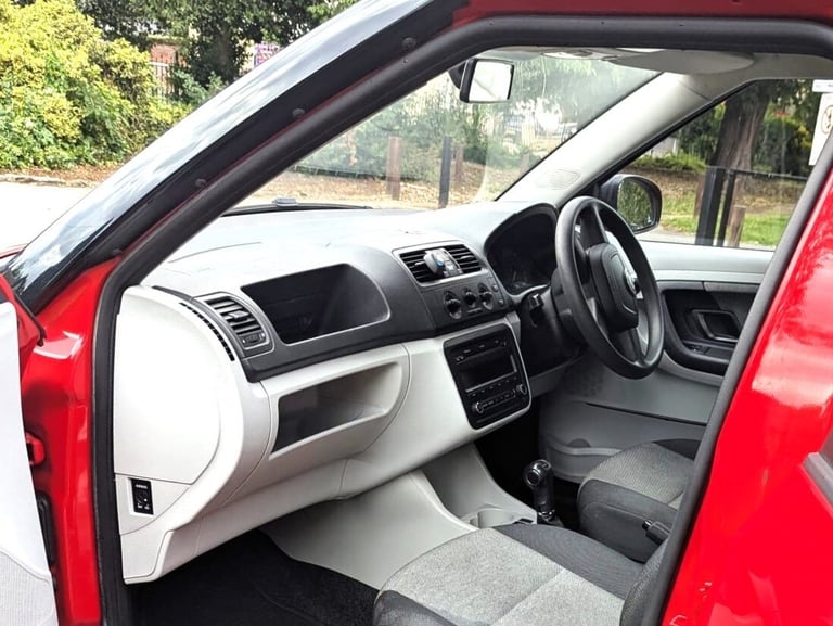2012 Skoda Fabia 1.2 TSi DSG Automatic 5dr. 99800 Miles. PX OK. CHEAP on Fuel. HATCHBACK Petrol A...