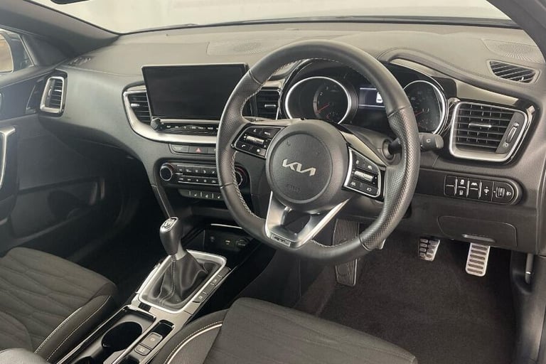 2025 Kia Ceed 1.5T GDi ISG 138 GT-Line 5dr HATCHBACK PETROL Manual