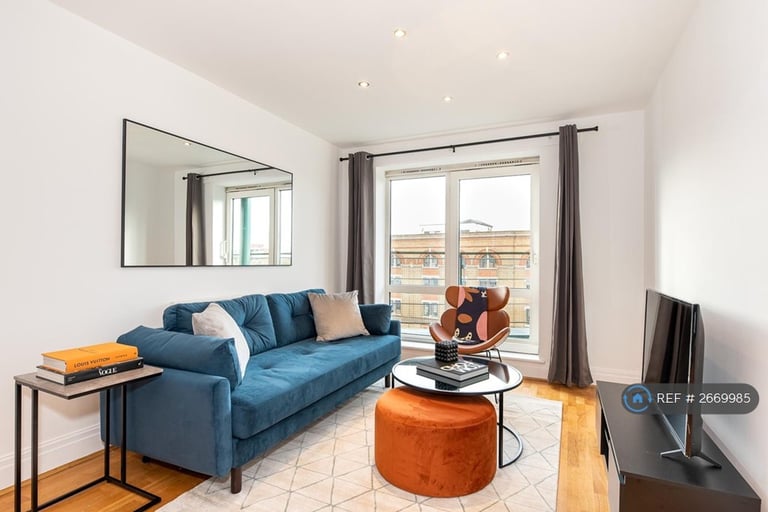 2 bedroom flat in Warren House, London, W14 (2 bed) (#2669985)
