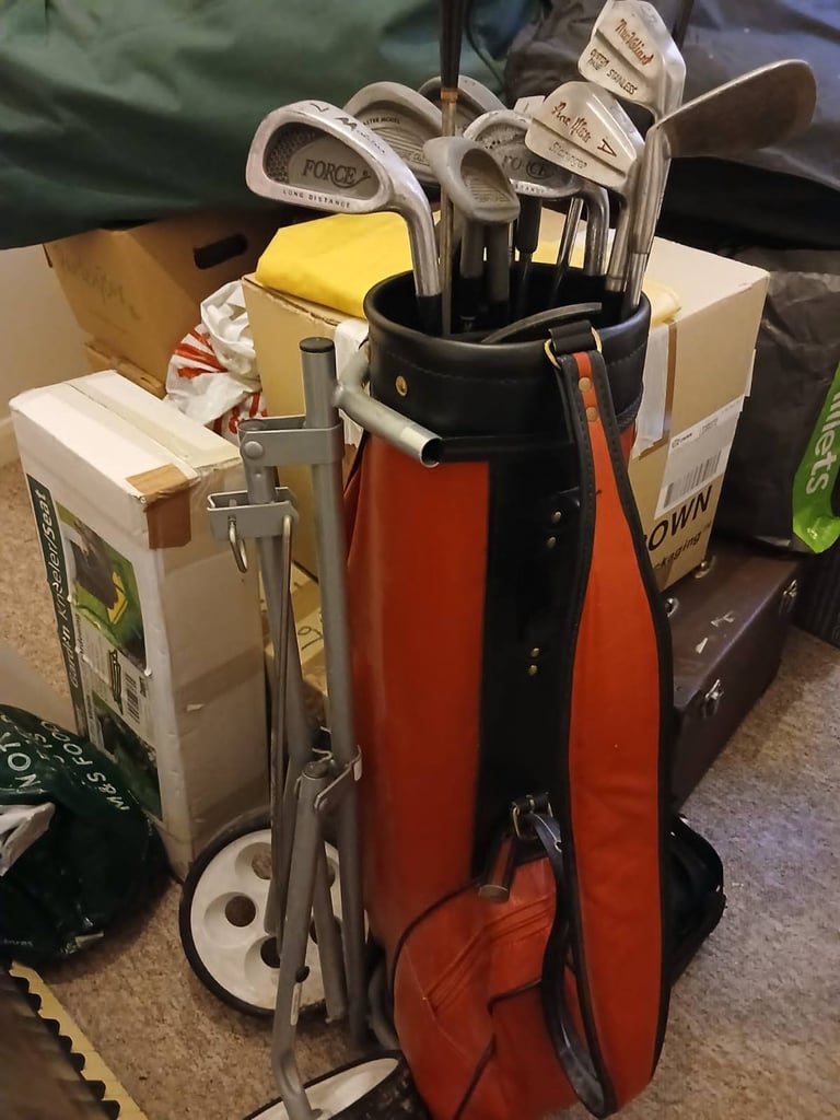 image for Golf bag and clubs