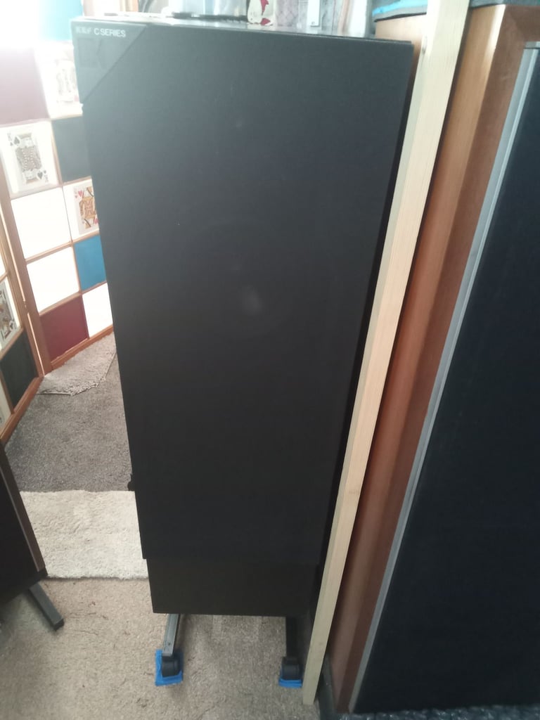 Speakers Kef c series C80 on stands with castors one pair 300 pound, offers 