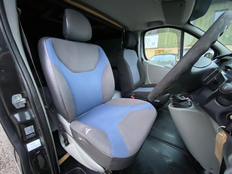 2013 Renault Trafic 2.0 dCi SL27 Sport L1 H1 3dr PANEL VAN Diesel Manual
