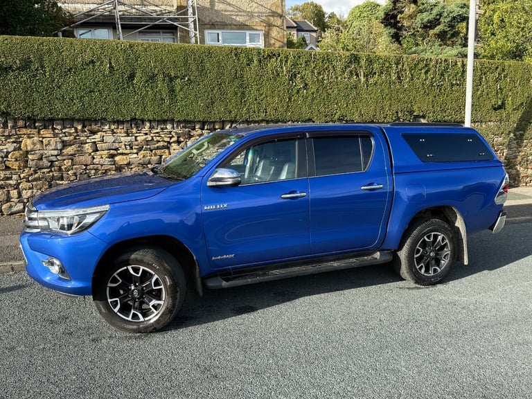 2019 Toyota Hilux INVINCIBLE X D/C 2.4 D4-D AUTO 4X4 BLUE PICK UP Diesel Automatic