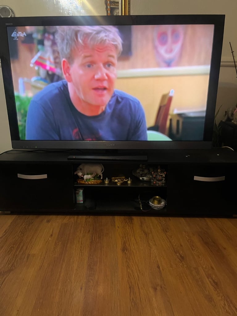 Sony Bravia 55 Inch TV and TV Stand For Sale