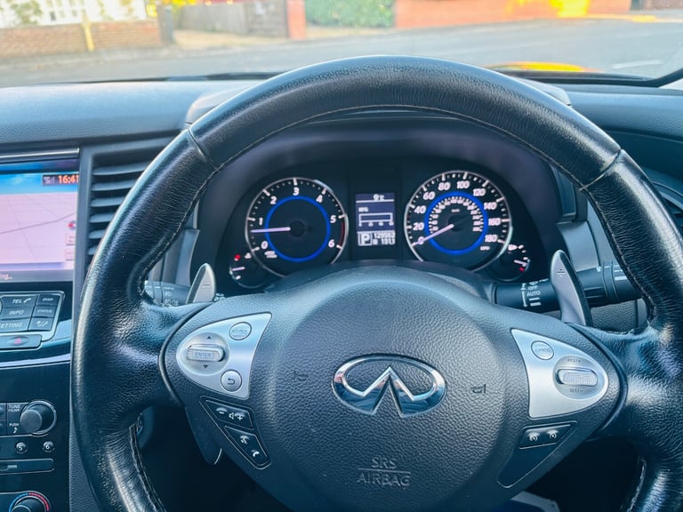 2014 Infiniti QX70 3.0d GT 5dr Auto ESTATE Diesel Automatic