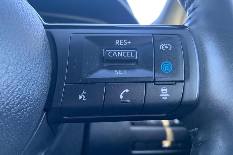 2021 Nissan Qashqai 1.3 DiG-T MH Tekna 5dr MANUAL Hatchback Petrol Manual