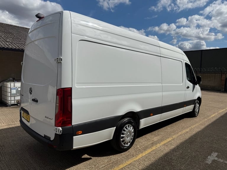 2021 Mercedes-Benz Sprinter 2.0 315 CDI Premium Panel Van 5dr Diesel Manual RWD L3 H2 Euro 6 (s/s...