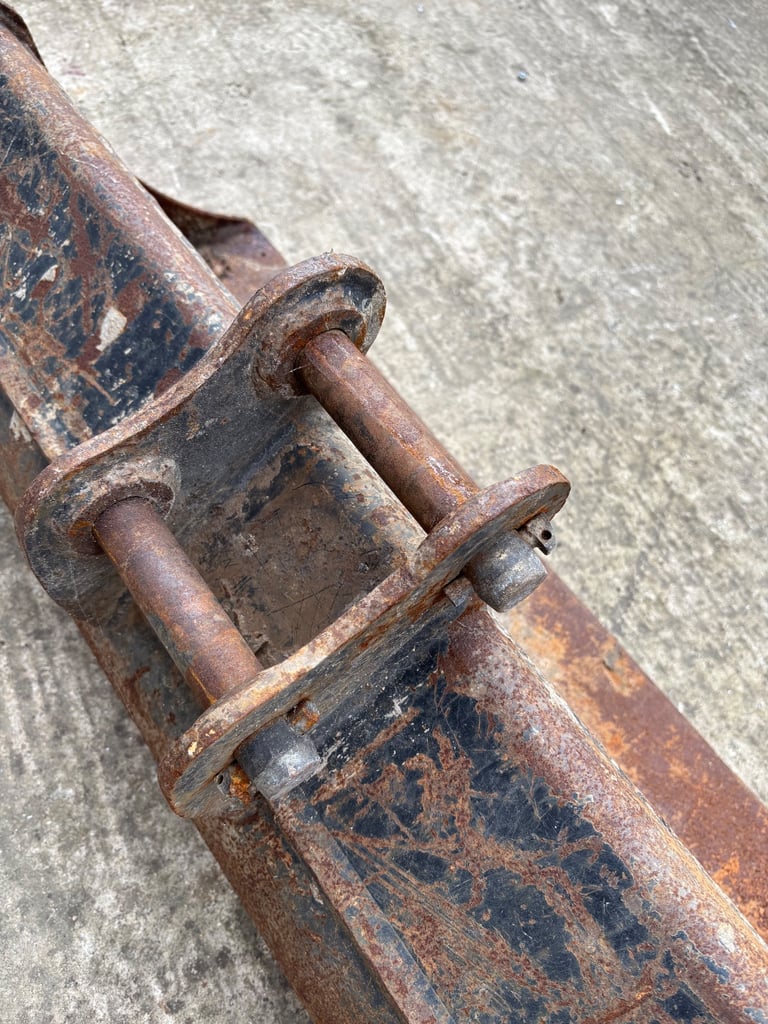 Digger bucket