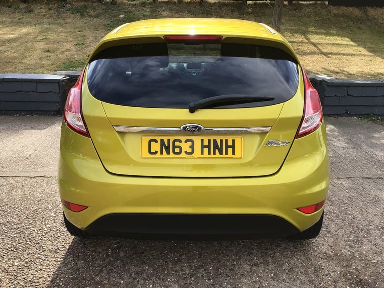 2013 Ford Fiesta 1.5 TDCi Titanium 5dr HATCHBACK Diesel Manual