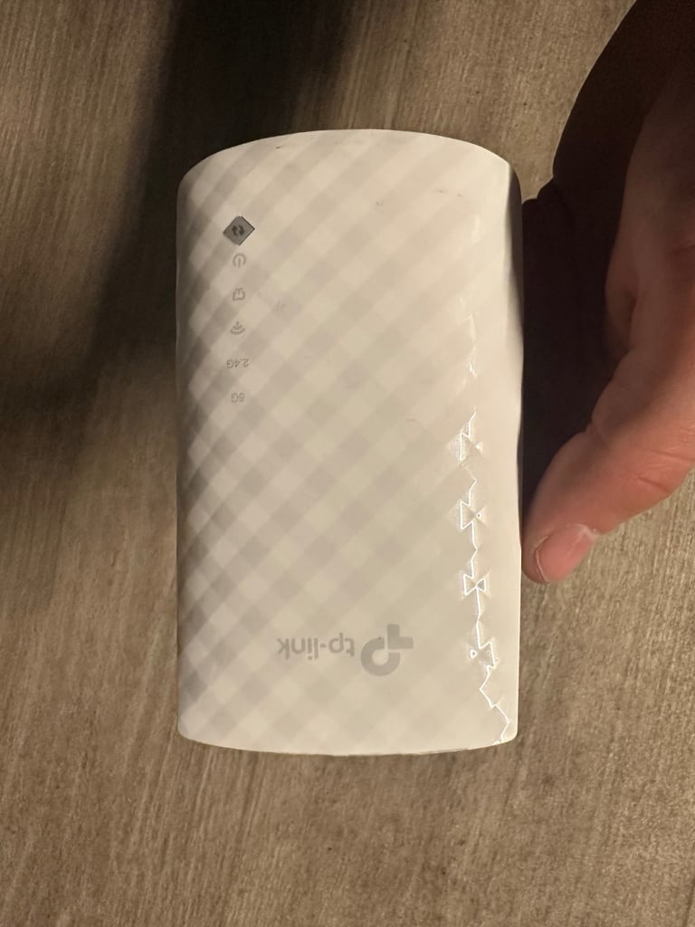 WiFi range extender 