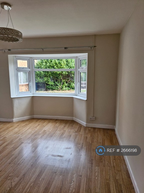 3 bedroom house in Merrivale Road, Stafford, ST17 (3 bed) (#2666198)