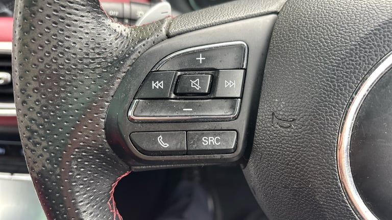 2022 MG MG HS 1.5 T-GDI Exclusive 5dr DCT Petrol Hatchback Hatchback Petrol Automatic