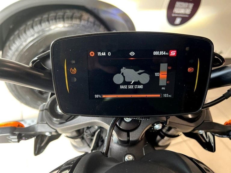 HARLEY-DAVIDSON LIVEWIRE EV TAX DEDUCTIBLE. IMMACULATE BIKE. VERY LOW MILEAGE