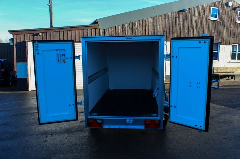 Debon roadster C220 box van trailer - £2209 + VAT ✅- White