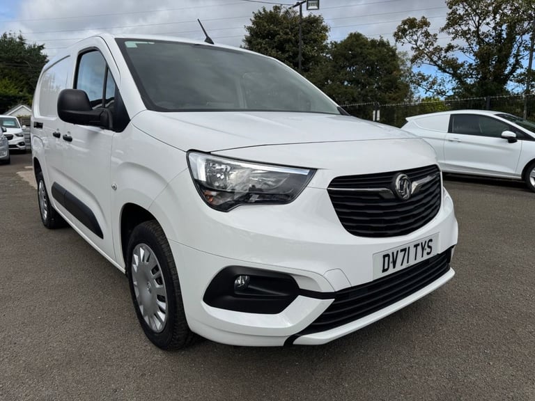 2021 Vauxhall Combo 1.5 Turbo D 2300 Sportive Panel Van 6dr Diesel Manual L2 H1 Euro 6 (100 ps) P...