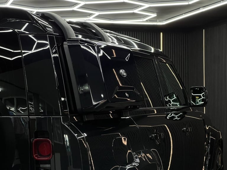 2021 Land Rover Defender 3.0 D300 X-Dynamic HSE 110 5dr Auto [7 Seat] ESTATE DIESEL Automatic