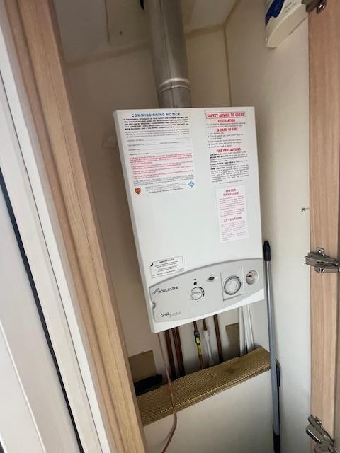 2007 WILLERBY GRANADA 35/12/2 STATIC CARAVAN DOUBLE GLAZED CENTRAL HEATED