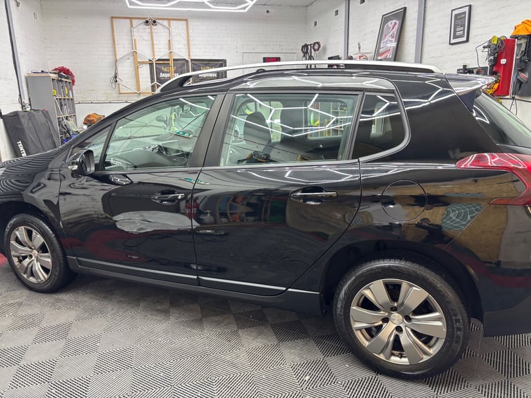 Peugeot, 2008, Hatchback, 2017, Manual, 1199 (cc), 5 doors