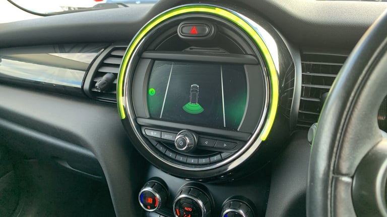 2018 MINI Hatch 1.5 Cooper Hatchback 3dr Petrol Steptronic Euro 6 (s/s) (136 ps) Hatchback Petrol...