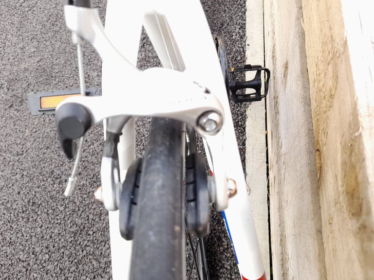 Moda Minor 7-10 year old child's Road Bike 