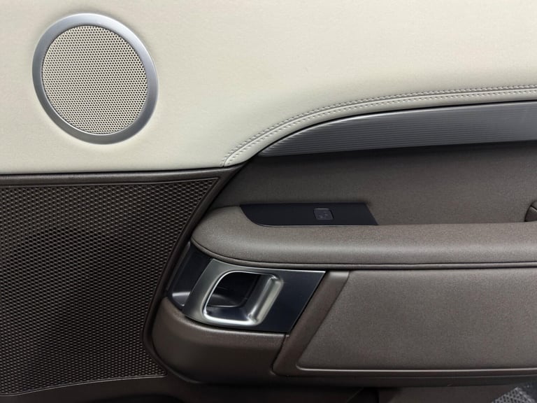 2018 Land Rover Discovery 2.0 SD4 HSE Auto 4WD Euro 6 (s/s) 5dr ESTATE Diesel Automatic