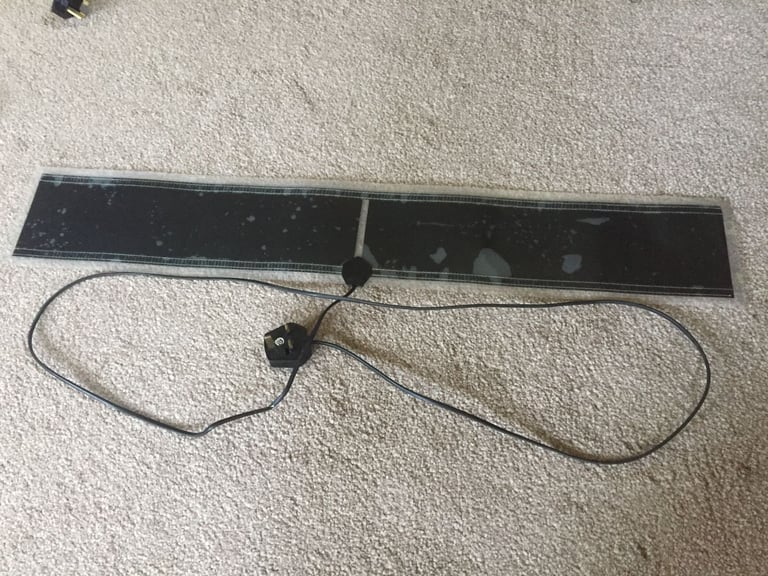TWO large Habistat heat mats, ceramic log hide, thermometer and small dish ALL for