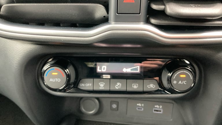 2024 Nissan Juke 1.6 Hybrid N-Connecta 5dr Auto Hybrid Hatchback Hatchback Hybrid Automatic
