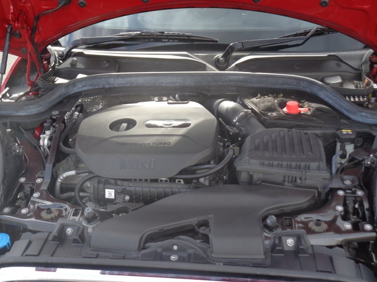 MINI HATCHBACK 1.5 Cooper 5dr