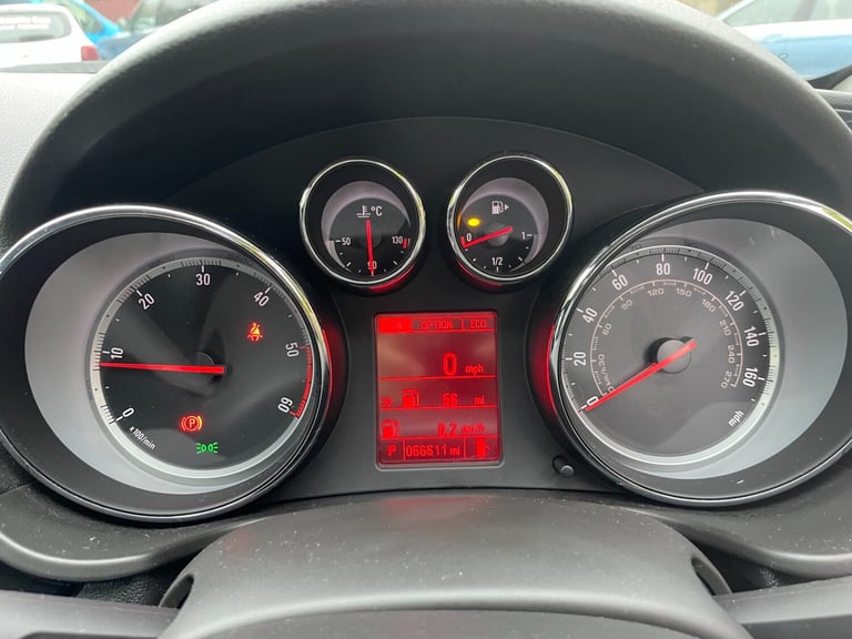 2012 Vauxhall Insignia 2.0 CDTi SRi Nav [160] 5dr Auto HATCHBACK Diesel Automatic