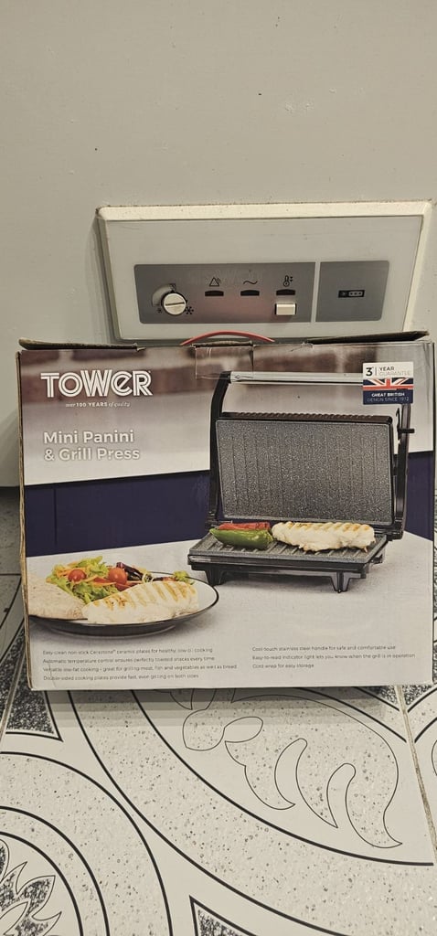 Tower Mini Panini and Grill Press