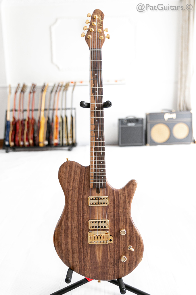 2021 Chapter Ravana in Natural. Zebrano body & Ziricote fingerboard.