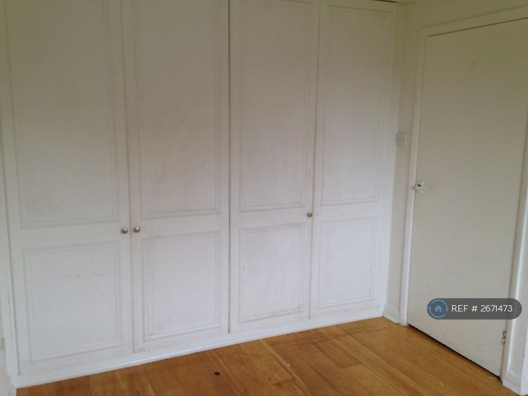 1 bedroom flat in Edwaroad Harvey Court, Belvedere, DA17 (1 bed) (#2671473)