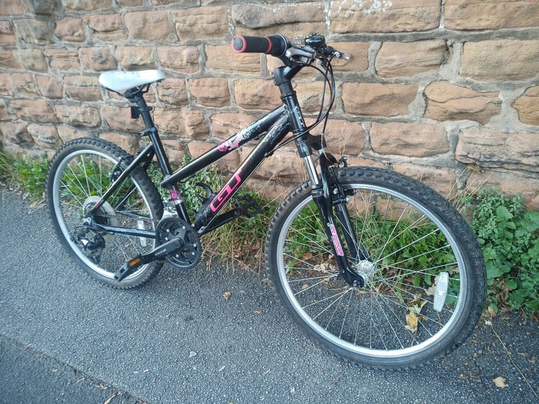 GT Laguna Girls 24-inch Bike VGC
